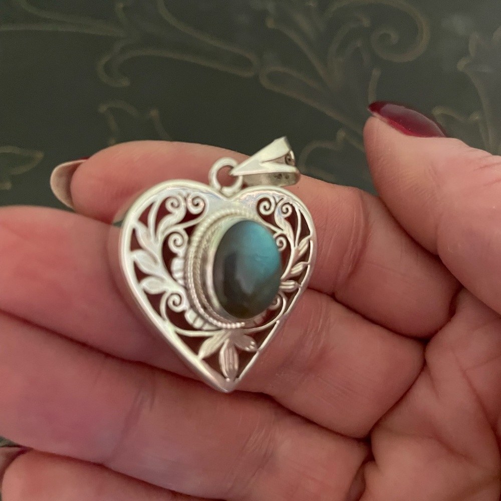 LABRADORITE heart Pendent set in silver.